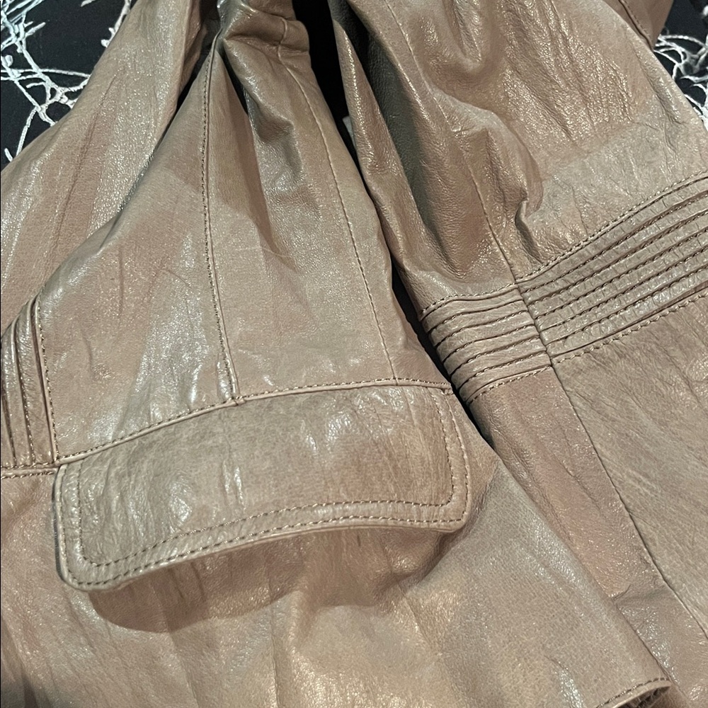 Leather Jacket - Picture 6 of 7